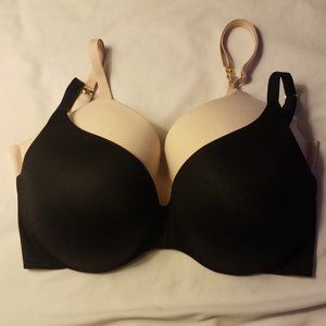 2 Victoria Secret Push-up bras 34DD Like New!